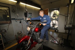 Bobby Goad does the baseline dyno runs on my Switchback prior to the install