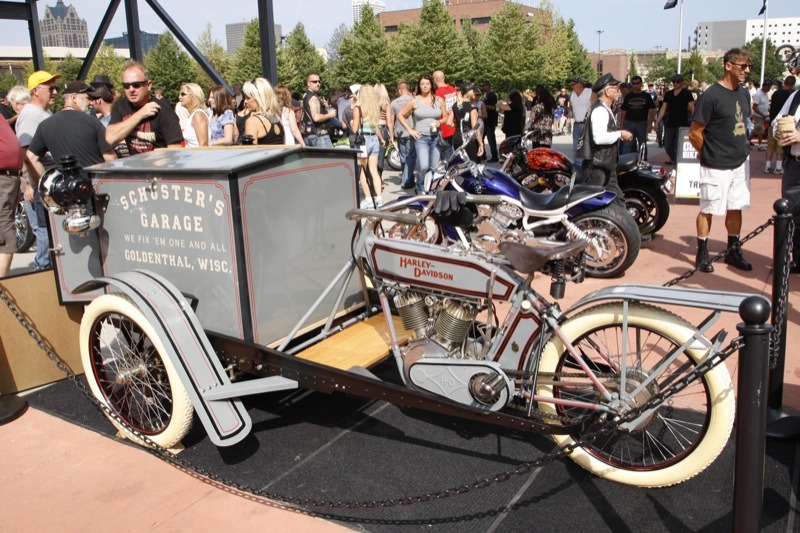 Bike Show Harley-Davidson 110th Anniversary