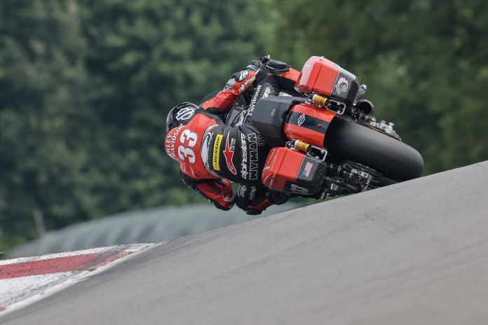 Kyle Wyman King Of The Baggers Mid-Ohio cornering