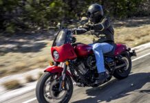 Highway 21 Motordrome Jacket Review   Highway 21 Motordrome Jacket Action left side